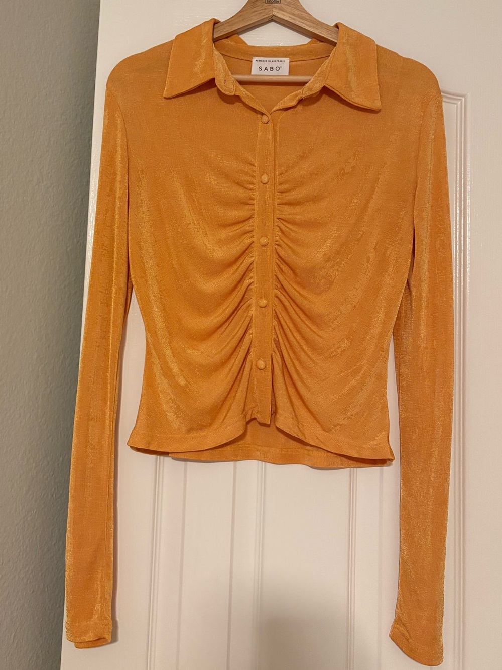 Sabo Orange Ruched Button-Front Long Sleeve Top